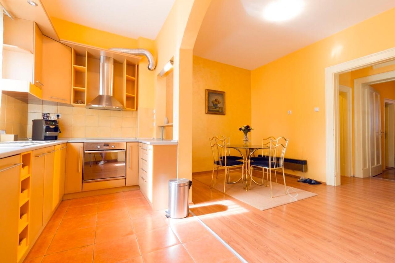 Apartment Sofija Nis Bagian luar foto