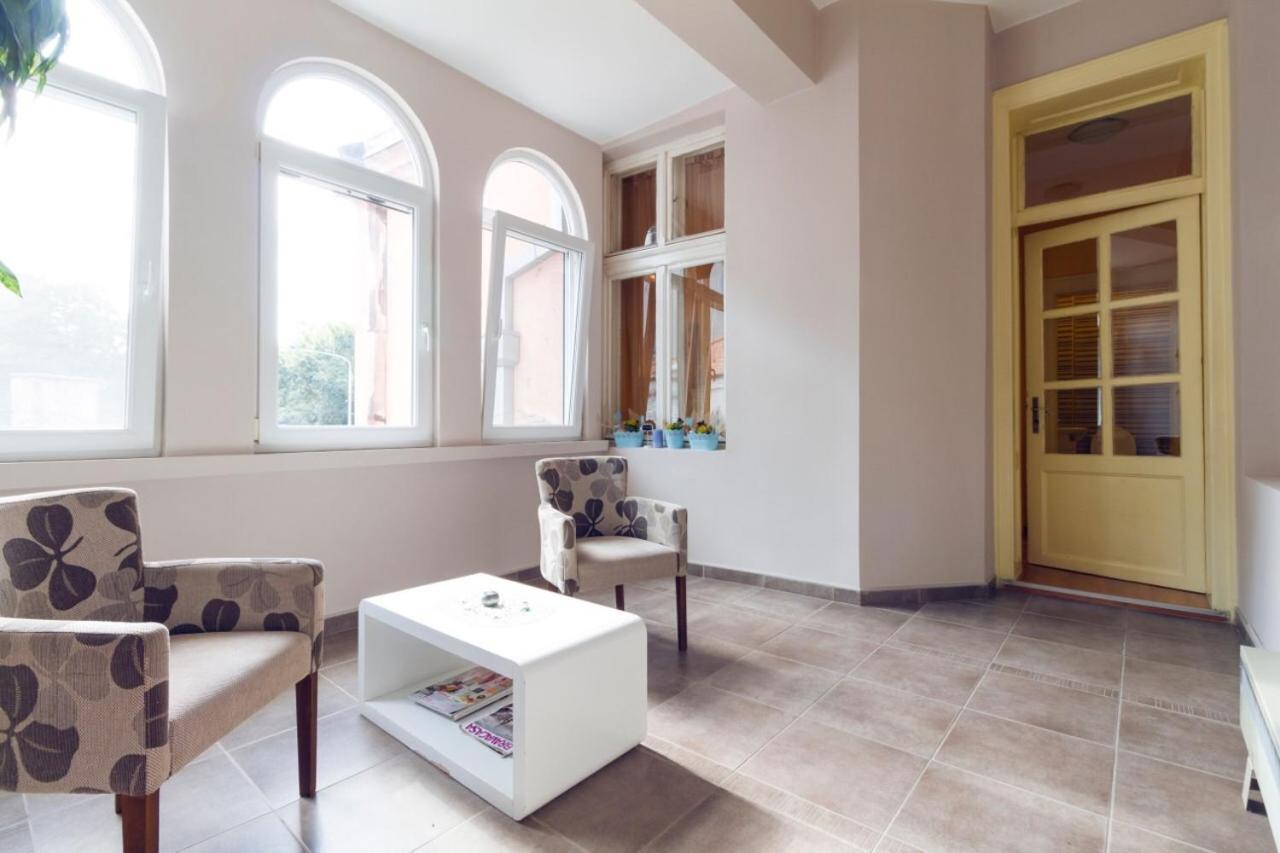 Apartment Sofija Nis Bagian luar foto