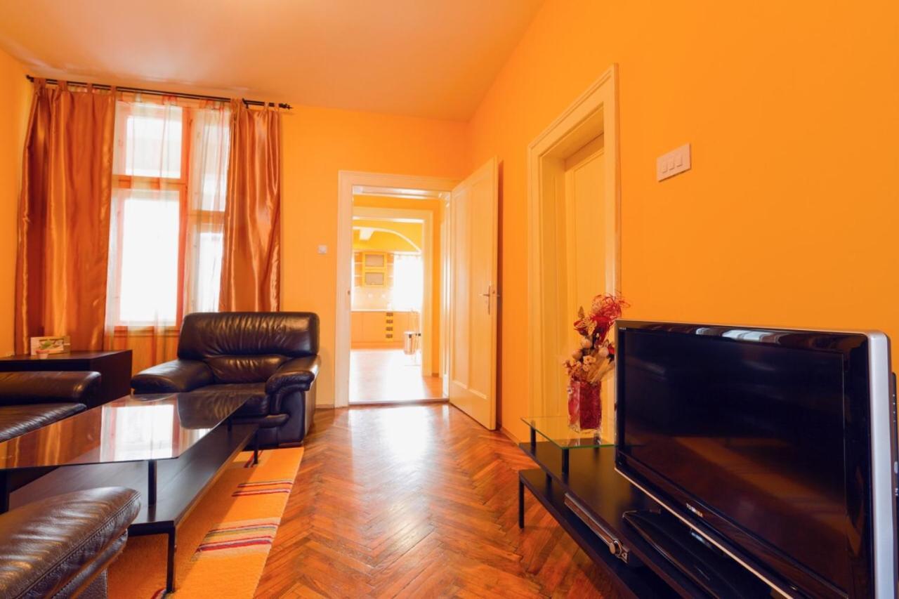 Apartment Sofija Nis Bagian luar foto